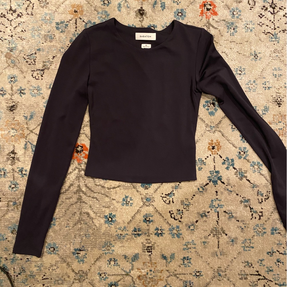 Aritzia Contour Longsleeve
